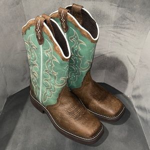 BNWT Justin Gypsy Cowboy Boots